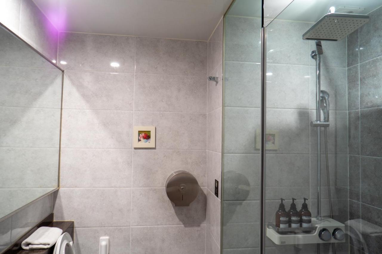 Jongno Lumia Tourist Hotel Seoul Exterior photo