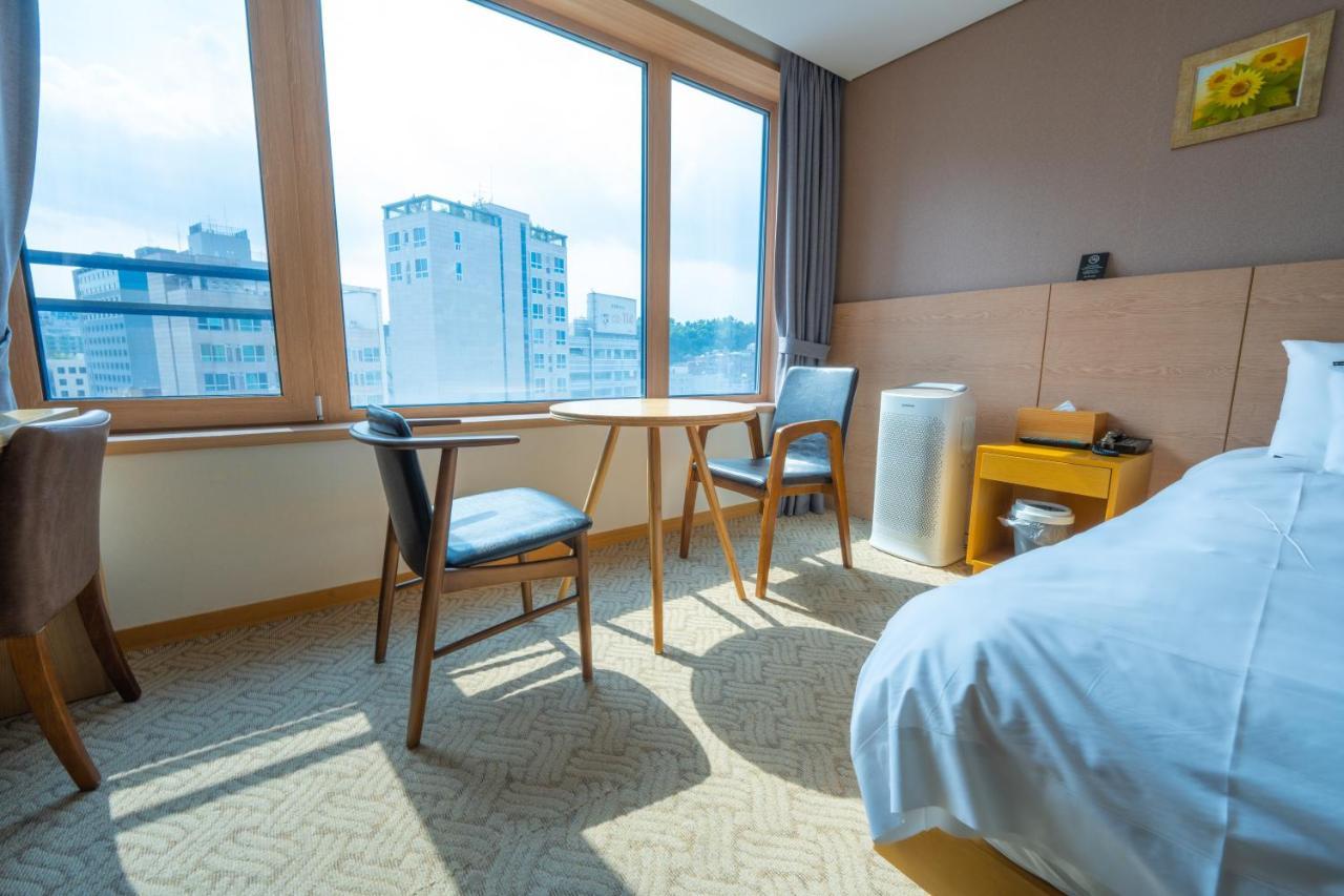 Jongno Lumia Tourist Hotel Seoul Exterior photo