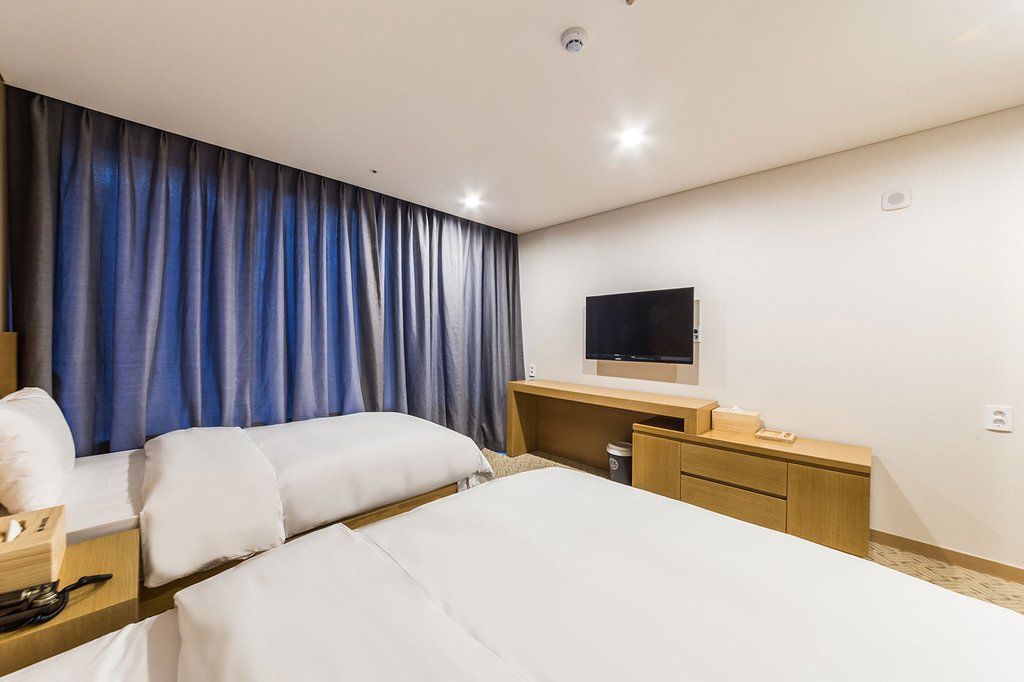 Jongno Lumia Tourist Hotel Seoul Exterior photo